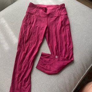Size 6 lululemon capris
